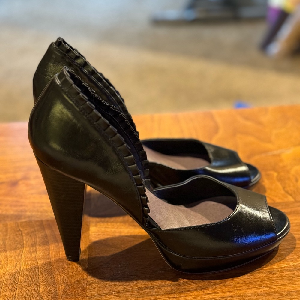 Madden Girl Merygold Peep Toe Pump